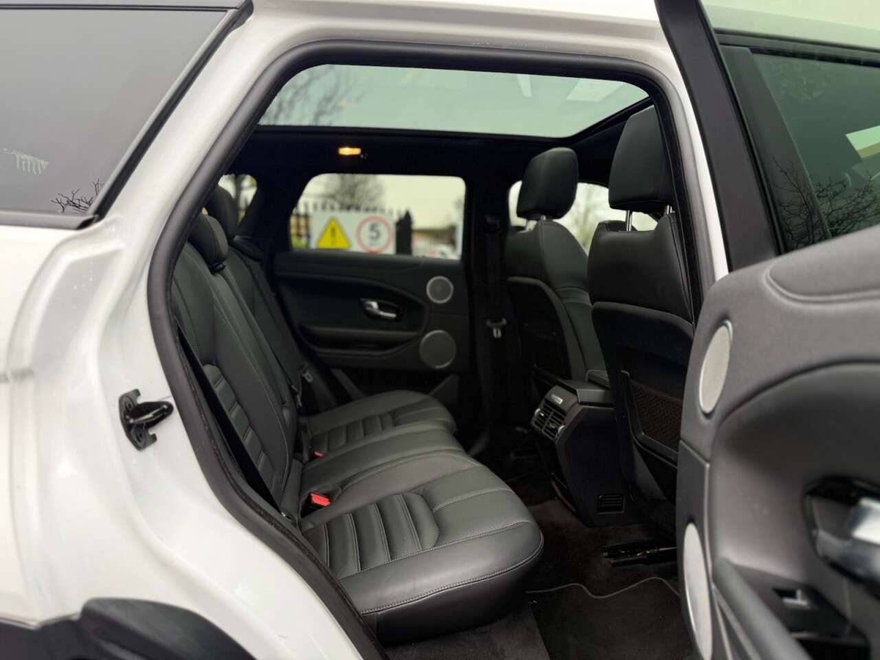 2018 LAND ROVER RANGE ROVER EVOQUE 2018 LAND ROVER RANGE ROVER EVOQUE