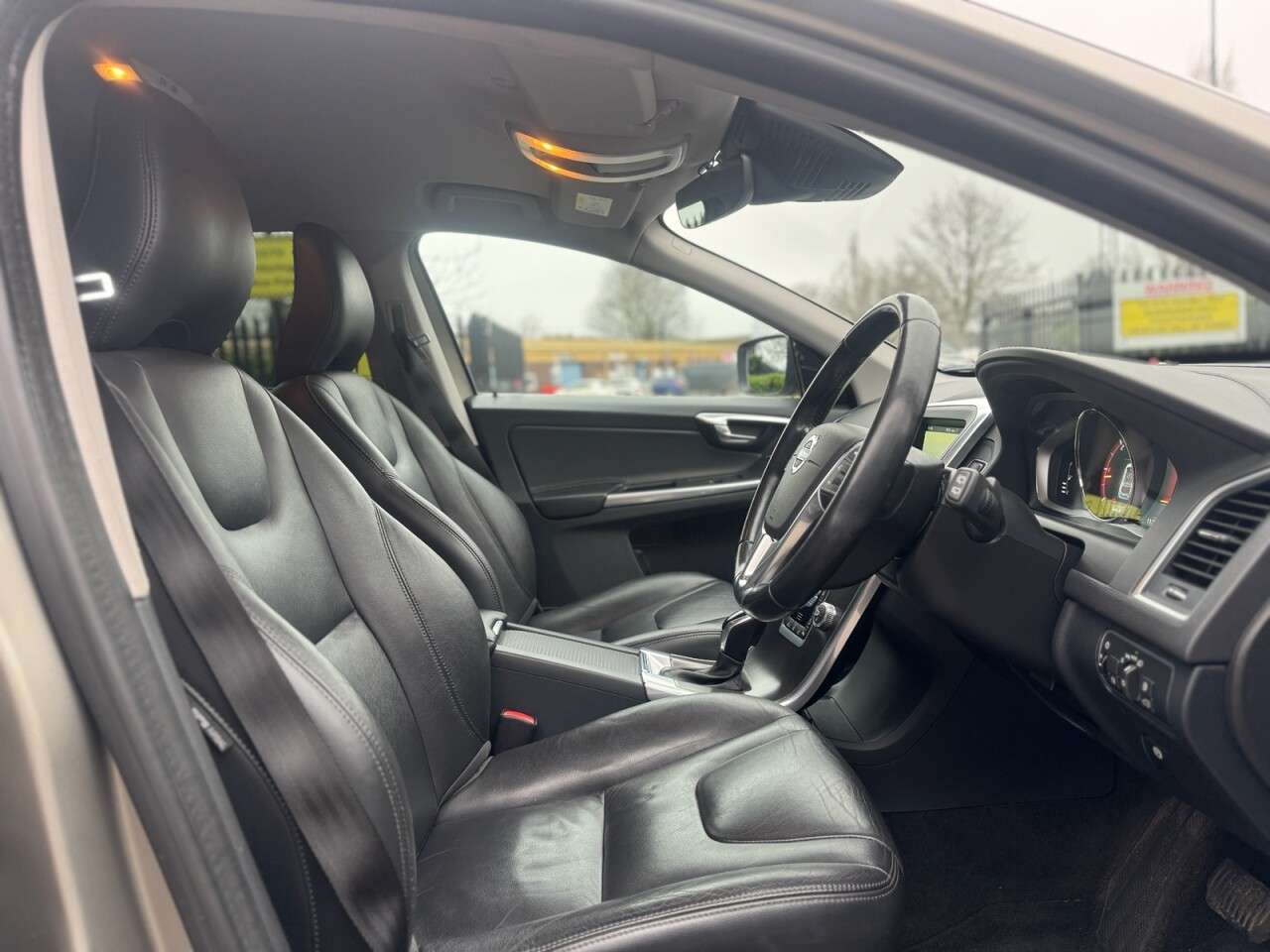 2015 VOLVO XC60 2015 VOLVO XC60