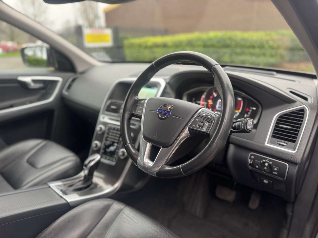 2015 VOLVO XC60 2015 VOLVO XC60