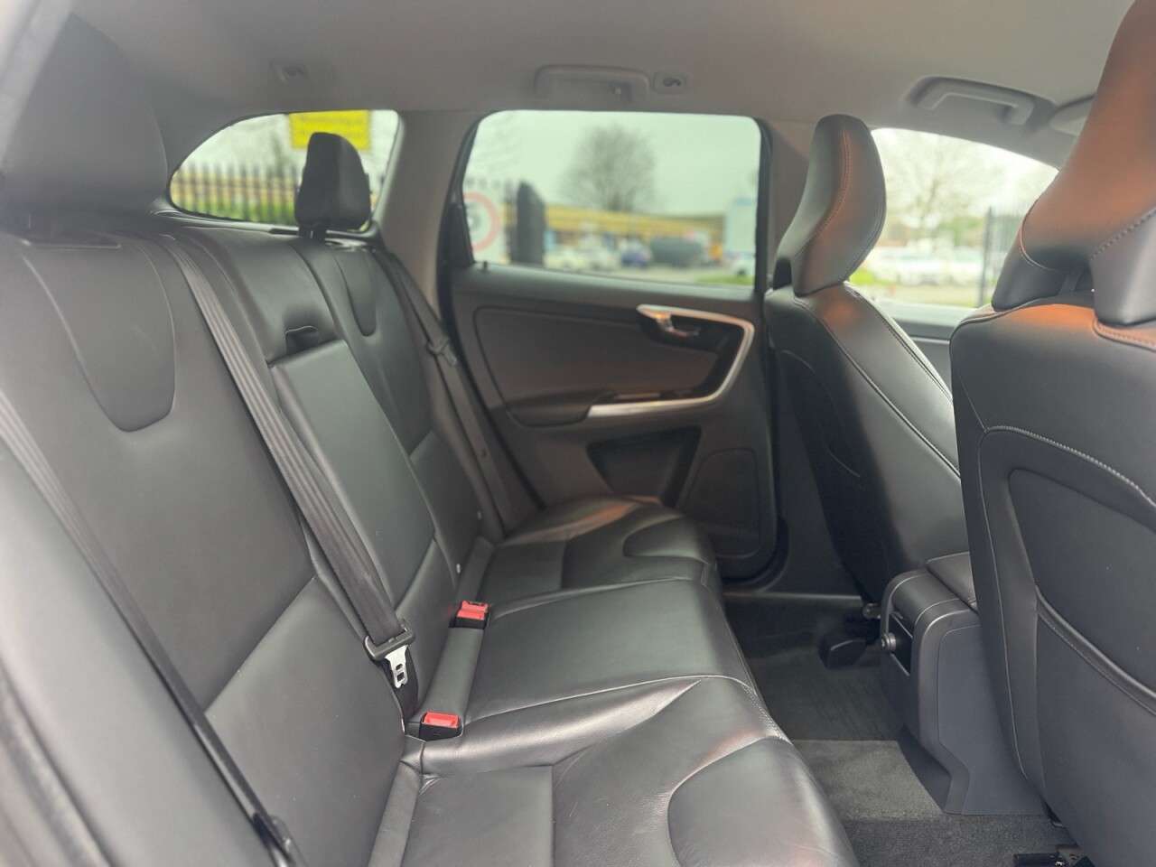 2015 VOLVO XC60 2015 VOLVO XC60