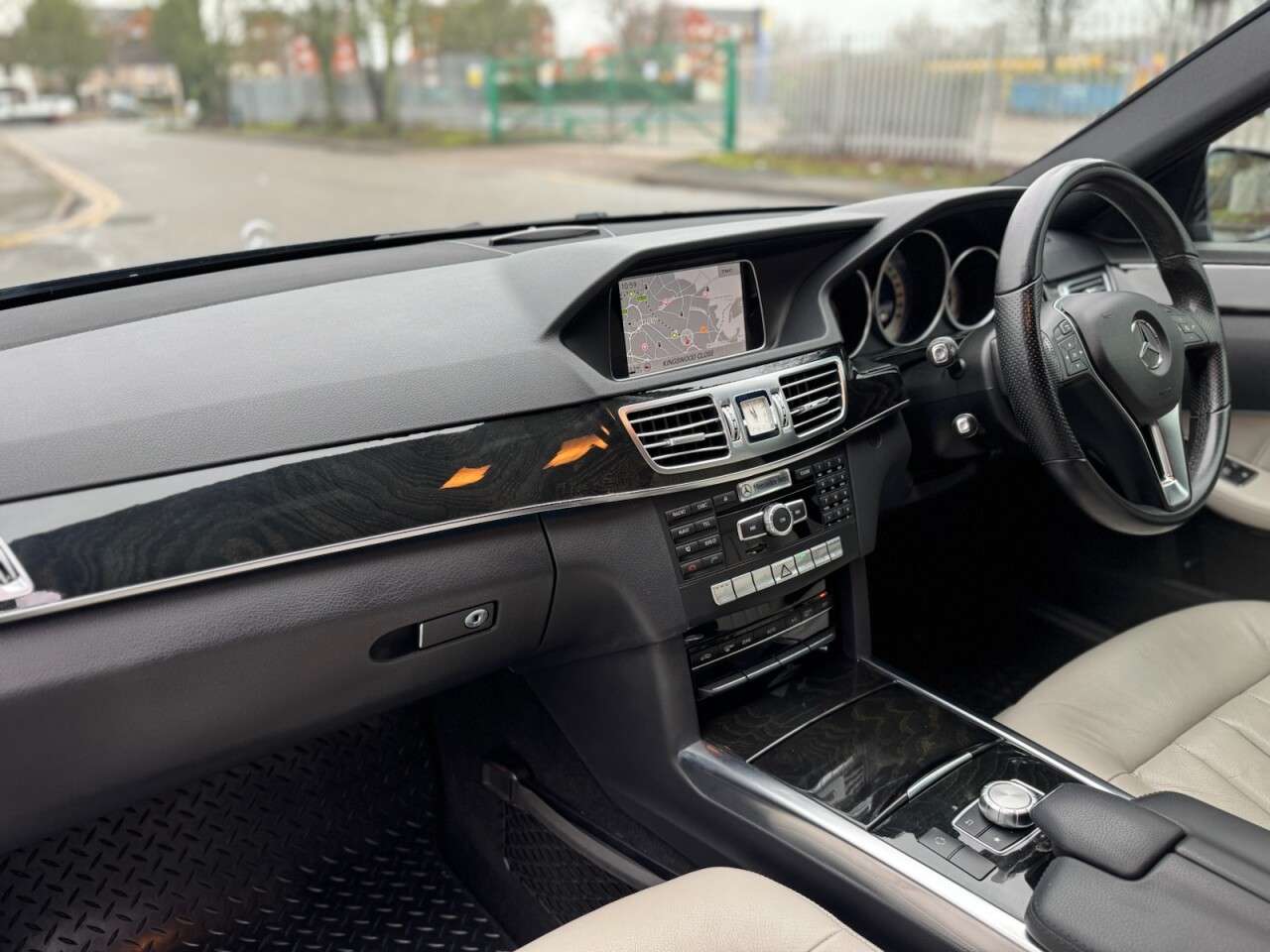 2013 MERCEDES-BENZ E-CLASS 2013 MERCEDES-BENZ E-CLASS