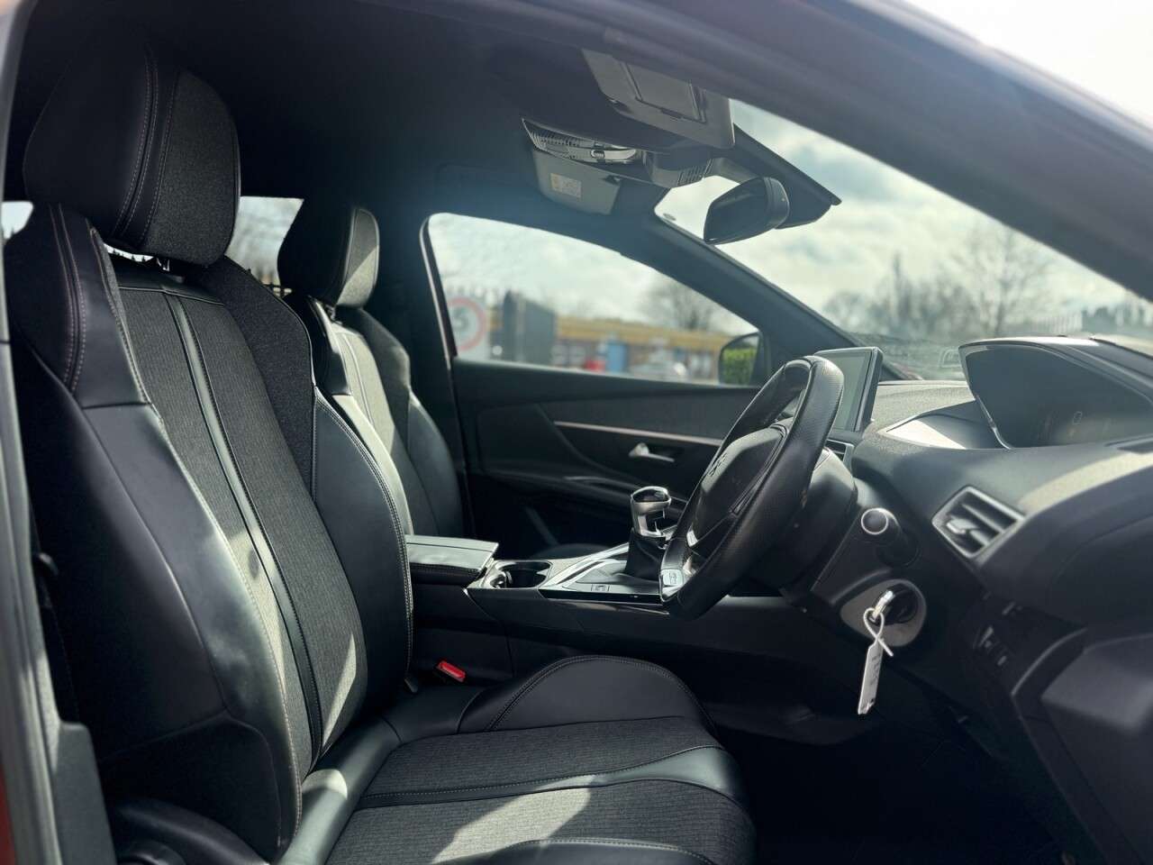 2018 PEUGEOT 3008 2018 PEUGEOT 3008