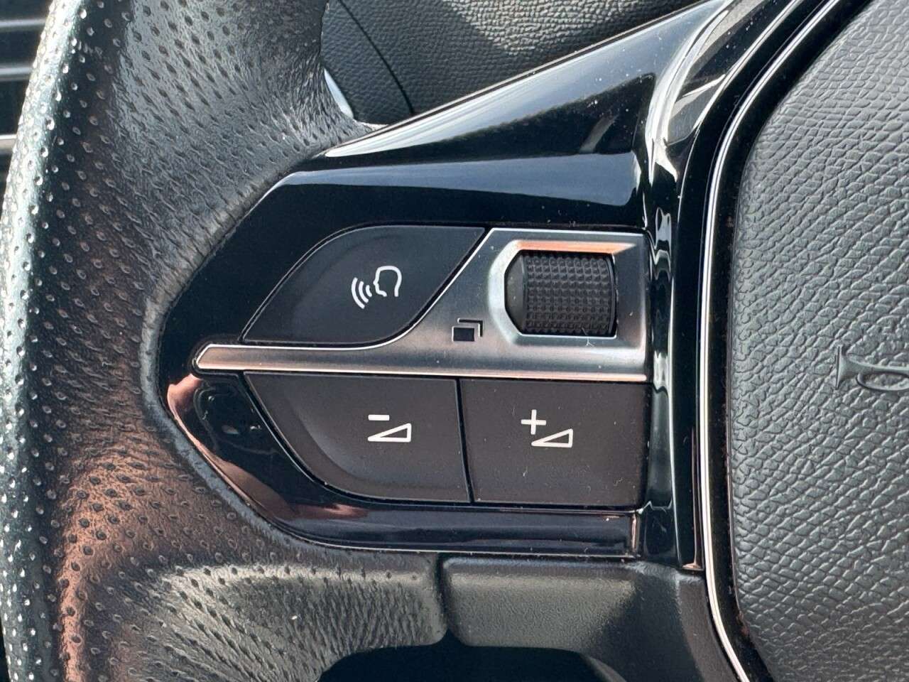 2018 PEUGEOT 3008 2018 PEUGEOT 3008