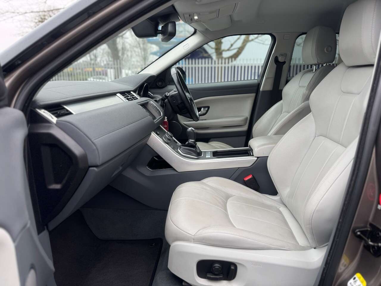 2017 LAND ROVER RANGE ROVER EVOQUE 2017 LAND ROVER RANGE ROVER EVOQUE