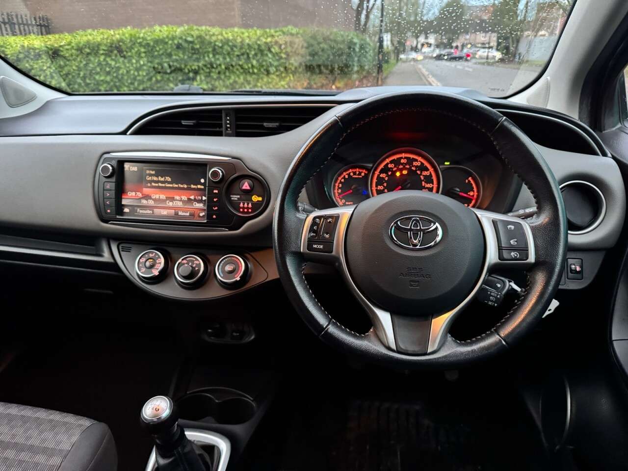 2016 TOYOTA YARIS 2016 TOYOTA YARIS