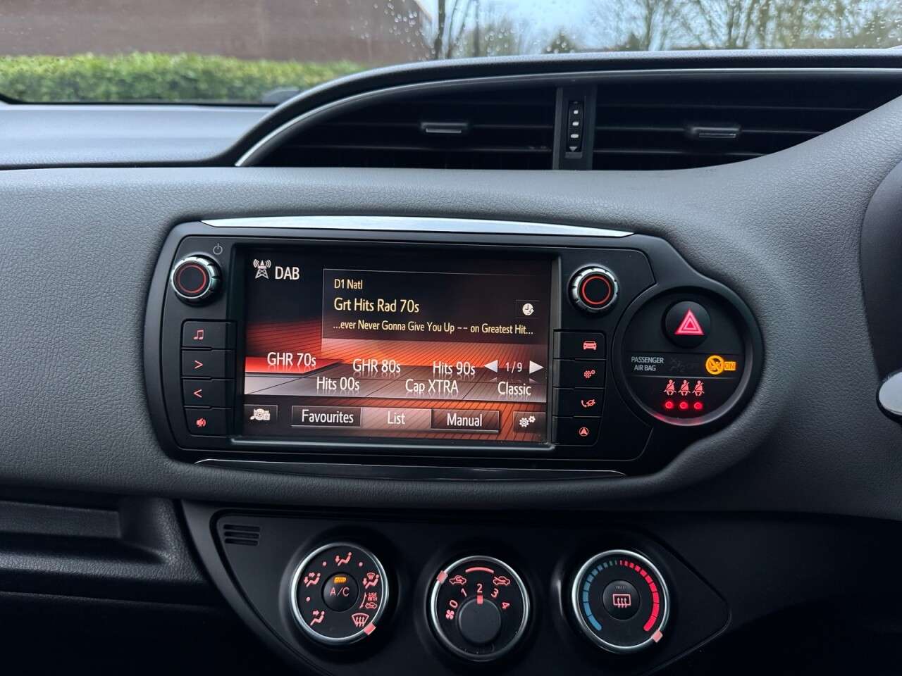 2016 TOYOTA YARIS 2016 TOYOTA YARIS