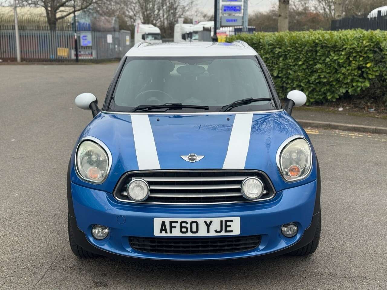 A 2010 MINI COUNTRYMAN 1.6 Cooper D SUV 5dr Diesel Manual Euro 5 (s/s) (112 ps) STUNNING+SH+2 KEYS A 2010 MINI COUNTRYMAN 1.6 Cooper D SUV 5dr Diesel Manual Euro 5 (s/s) (112 ps) STUNNING+SH+2 KEYS