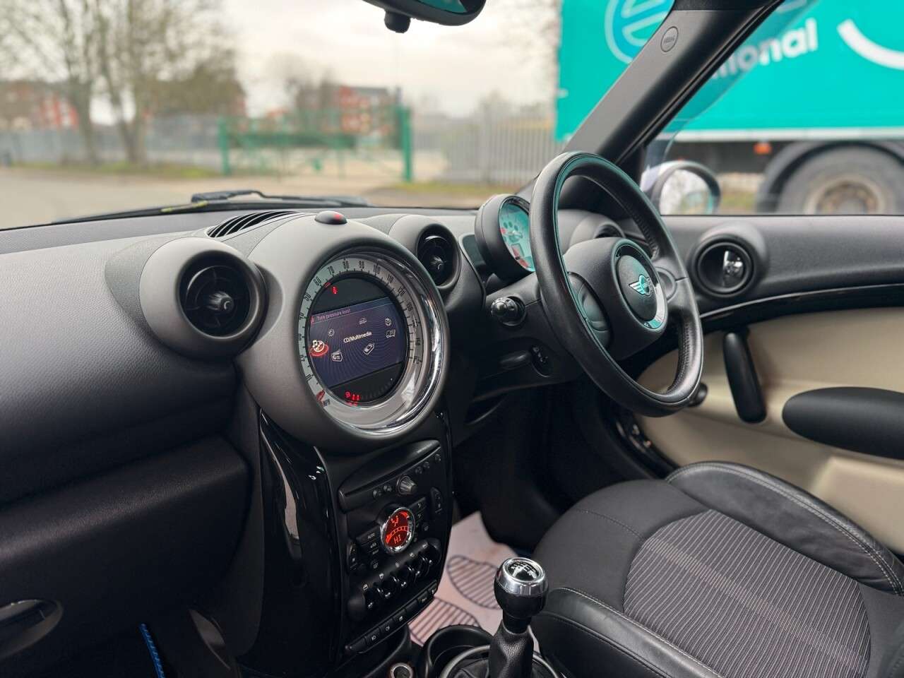 2010 MINI COUNTRYMAN 2010 MINI COUNTRYMAN