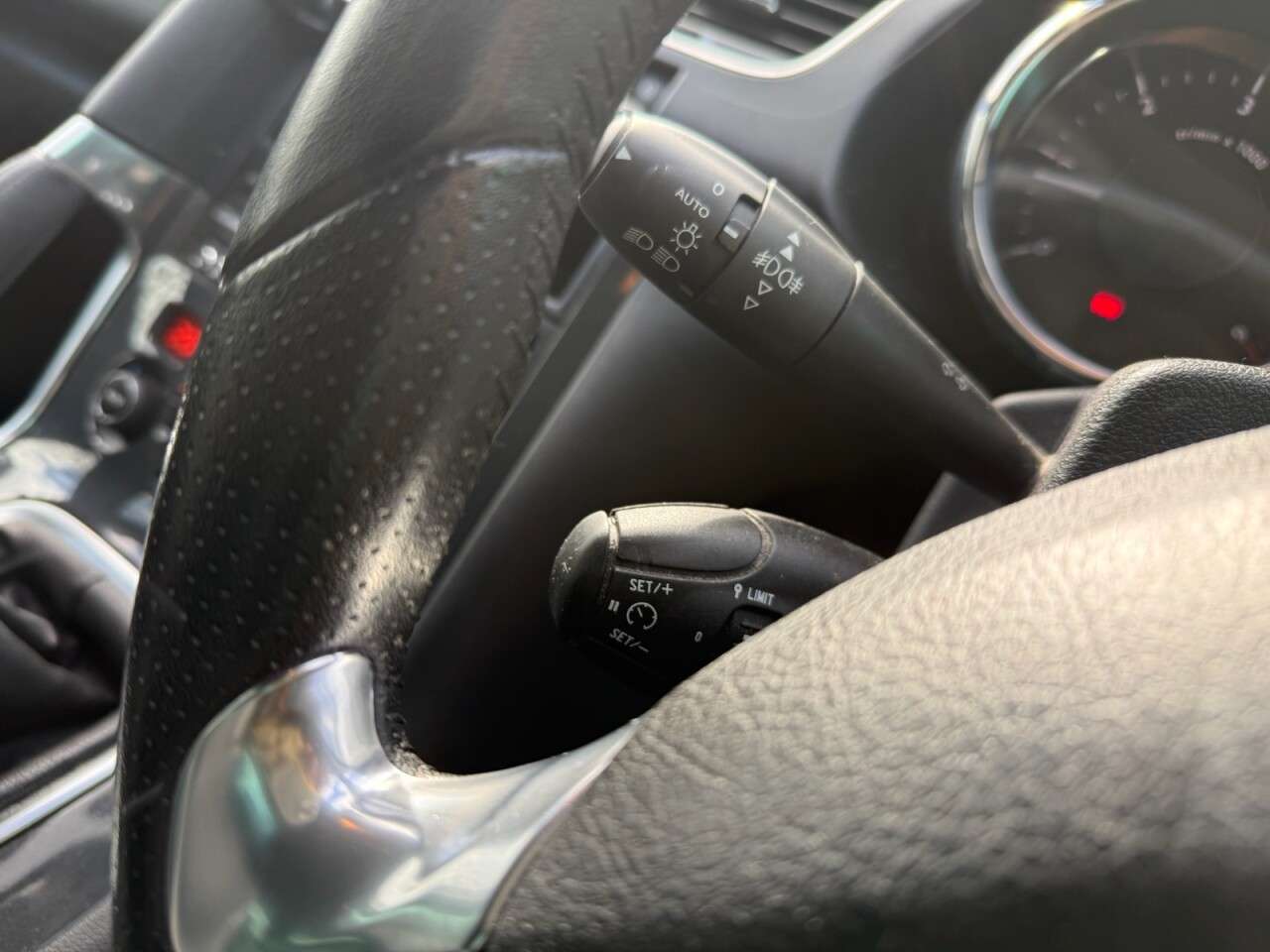 2015 PEUGEOT 3008 2015 PEUGEOT 3008