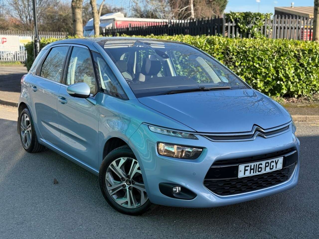 A 2016 CITROEN C4 PICASSO 1.6 BlueHDi Exclusive MPV 5dr Diesel Manual Euro 6 (s/s) (120 ps) ULEZ+FSH+ A 2016 CITROEN C4 PICASSO 1.6 BlueHDi Exclusive MPV 5dr Diesel Manual Euro 6 (s/s) (120 ps) ULEZ+FSH+