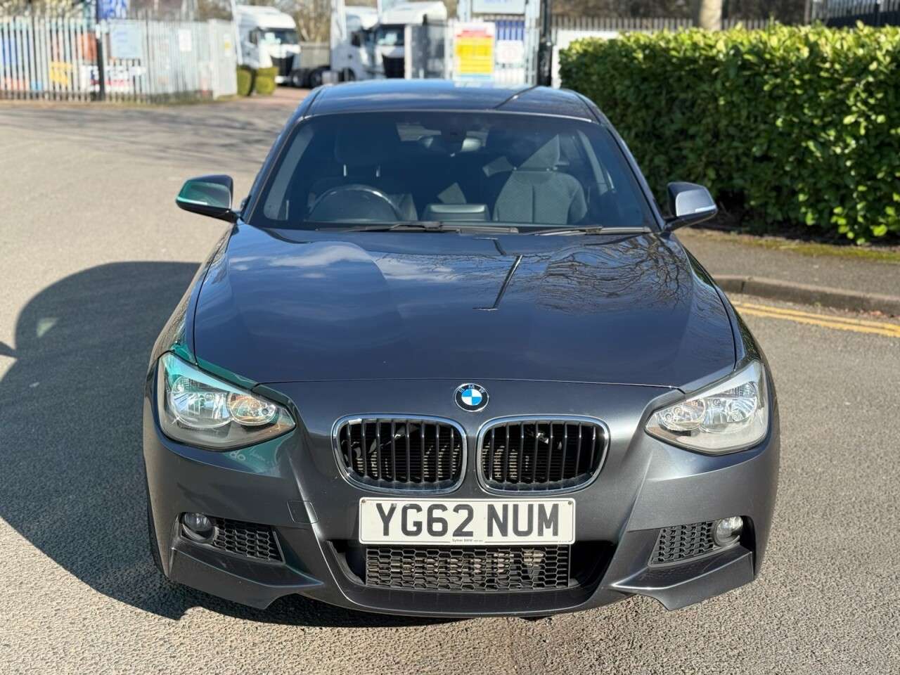 A 2012 BMW 1 SERIES 2.0 118d M Sport Hatchback 3dr Diesel Manual Euro 5 (s/s) (143 ps) FSH+MOT+ A 2012 BMW 1 SERIES 2.0 118d M Sport Hatchback 3dr Diesel Manual Euro 5 (s/s) (143 ps) FSH+MOT+