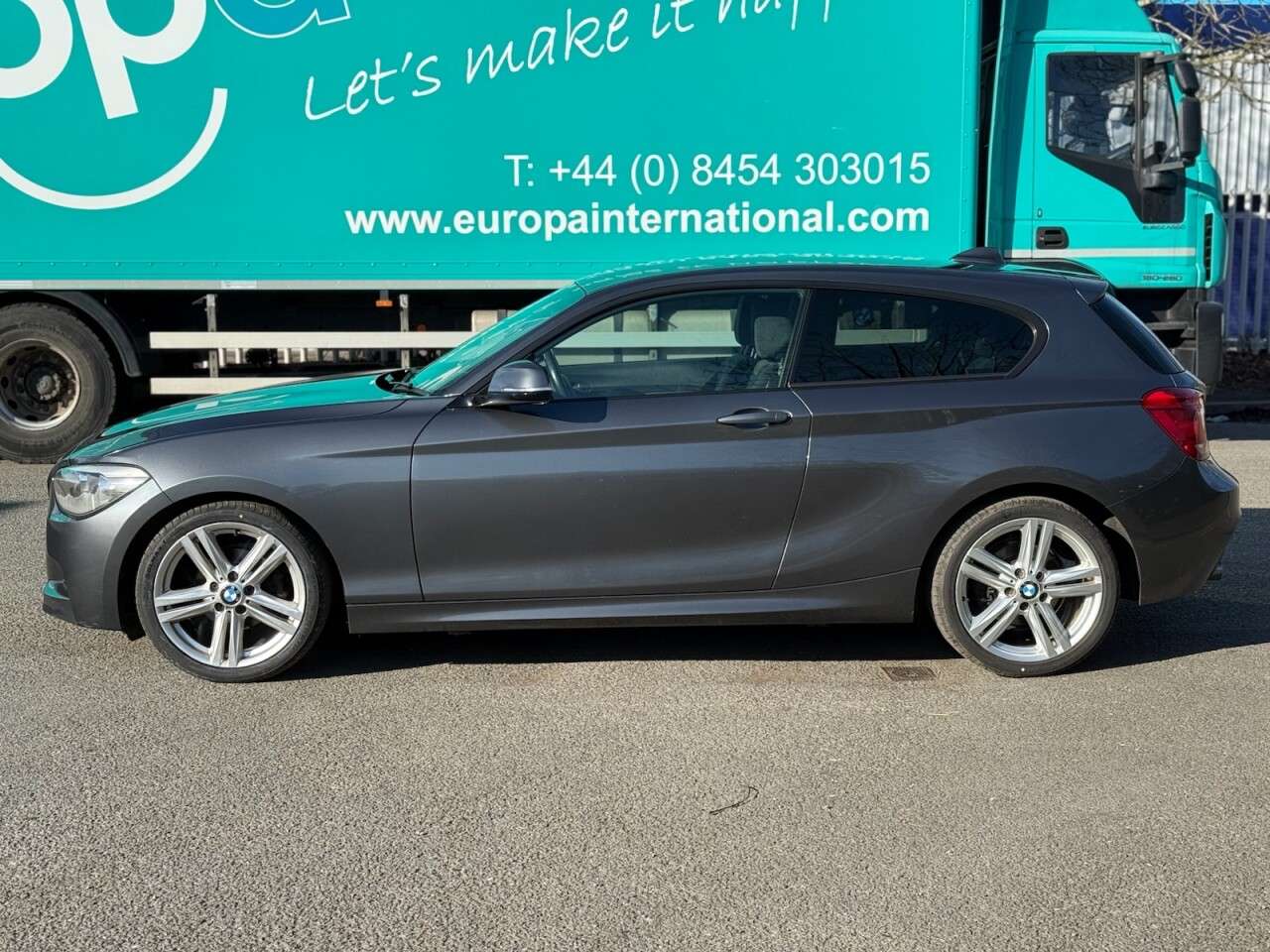 A 2012 BMW 1 SERIES 2.0 118d M Sport Hatchback 3dr Diesel Manual Euro 5 (s/s) (143 ps) FSH+MOT+ A 2012 BMW 1 SERIES 2.0 118d M Sport Hatchback 3dr Diesel Manual Euro 5 (s/s) (143 ps) FSH+MOT+