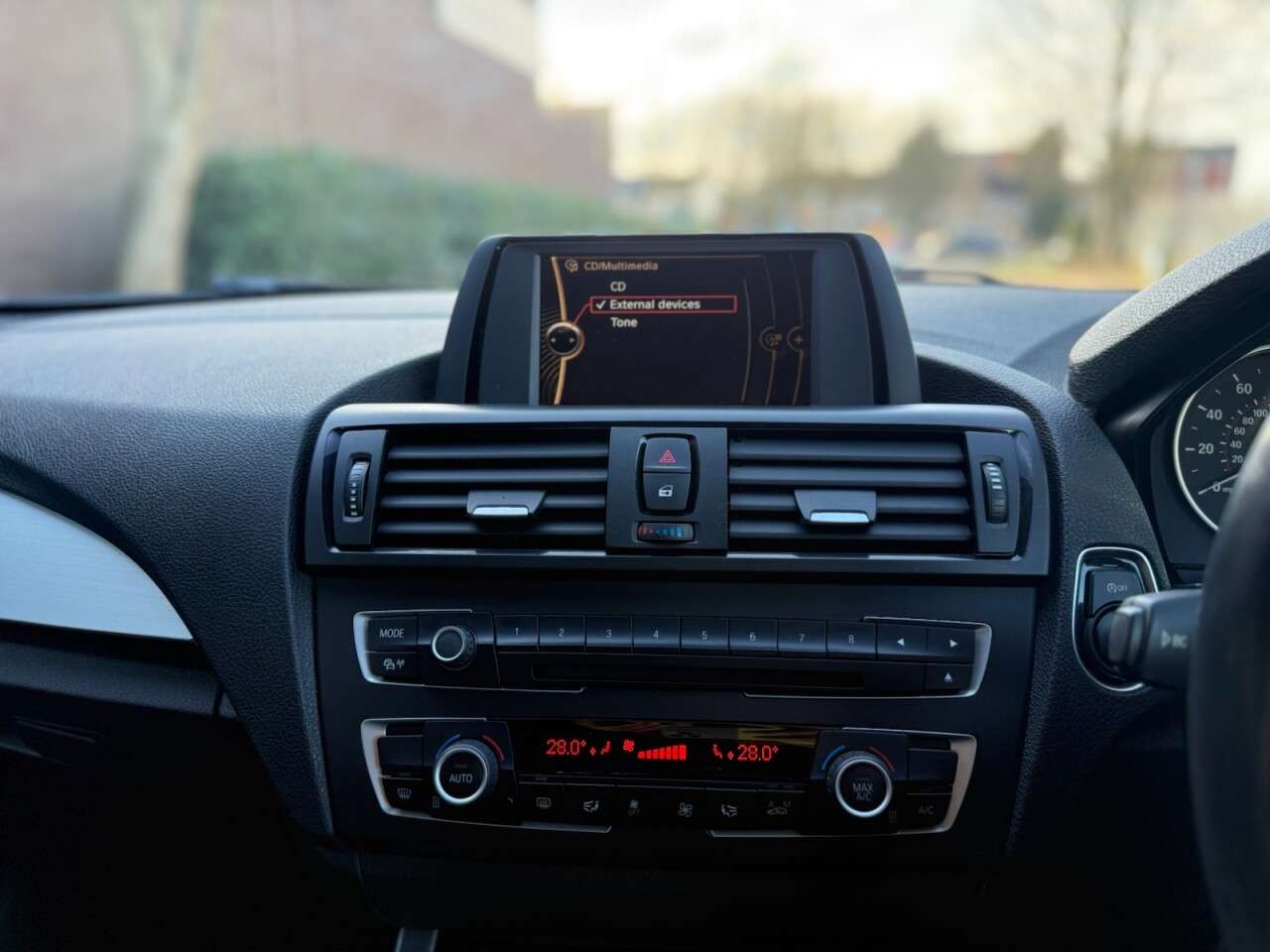 2012 BMW 1 SERIES 2012 BMW 1 SERIES