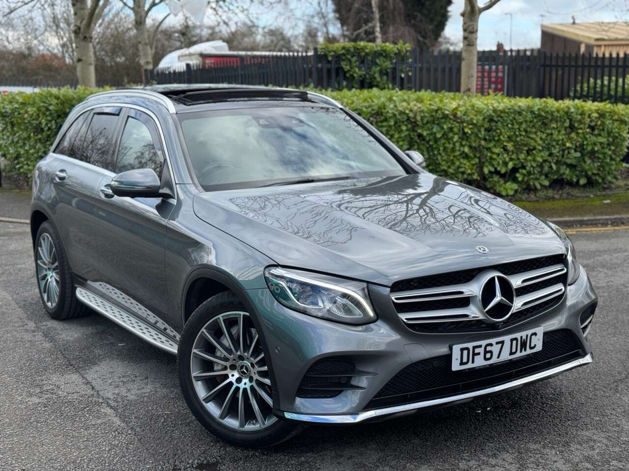 A 2017 MERCEDES-BENZ GLC 3.0 GLC350d V6 AMG Line (Premium Plus) SUV 5dr Diesel G-Tronic 4MATIC Euro A 2017 MERCEDES-BENZ GLC 3.0 GLC350d V6 AMG Line (Premium Plus) SUV 5dr Diesel G-Tronic 4MATIC Euro