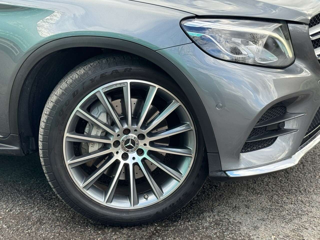 A 2017 MERCEDES-BENZ GLC 3.0 GLC350d V6 AMG Line (Premium Plus) SUV 5dr Diesel G-Tronic 4MATIC Euro A 2017 MERCEDES-BENZ GLC 3.0 GLC350d V6 AMG Line (Premium Plus) SUV 5dr Diesel G-Tronic 4MATIC Euro