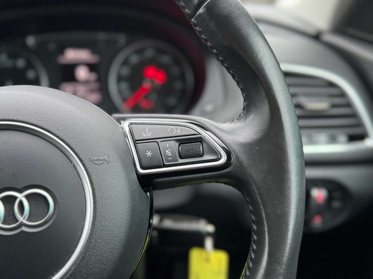 2015 AUDI Q3 2015 AUDI Q3