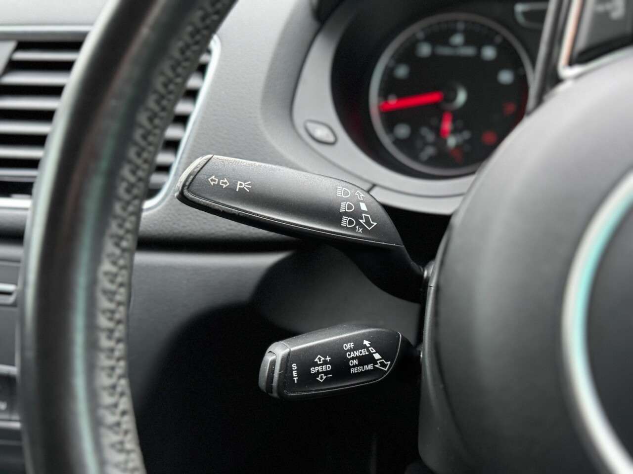 2015 AUDI Q3 2015 AUDI Q3