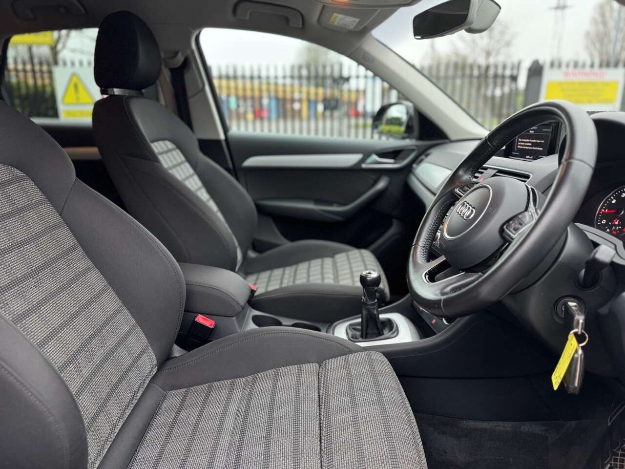 2015 AUDI Q3 2015 AUDI Q3