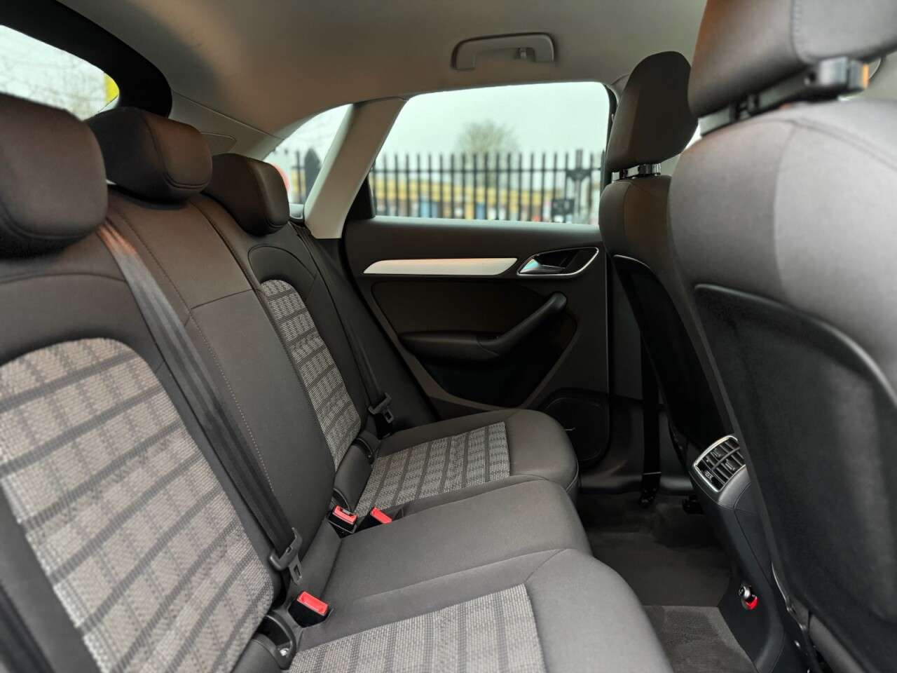 2015 AUDI Q3 2015 AUDI Q3