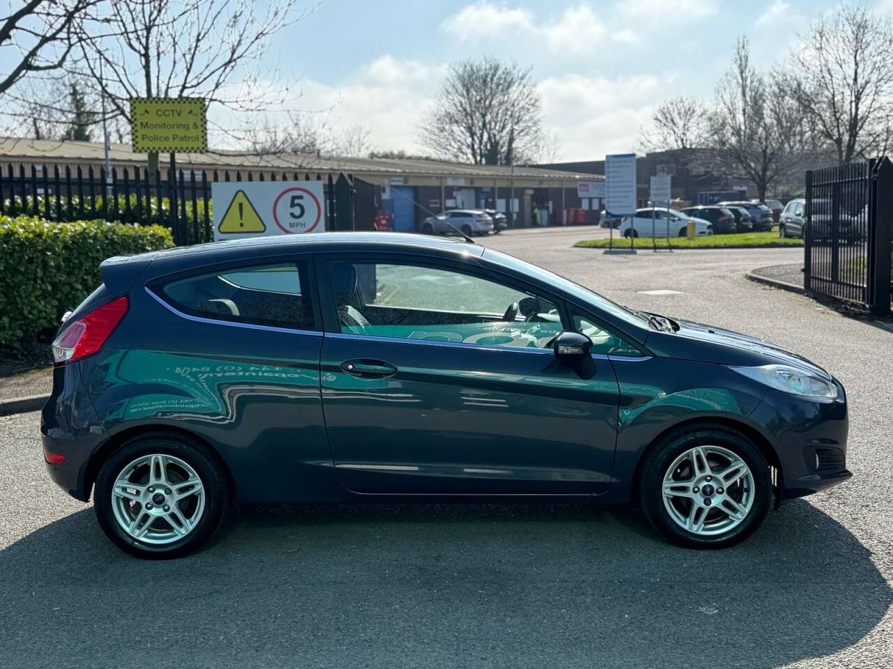 A 2014 FORD FIESTA 1.25 Zetec Hatchback 3dr Petrol Manual Euro 5 (82 ps) ULEZ+LOW MILES+2FRO+1 A 2014 FORD FIESTA 1.25 Zetec Hatchback 3dr Petrol Manual Euro 5 (82 ps) ULEZ+LOW MILES+2FRO+1