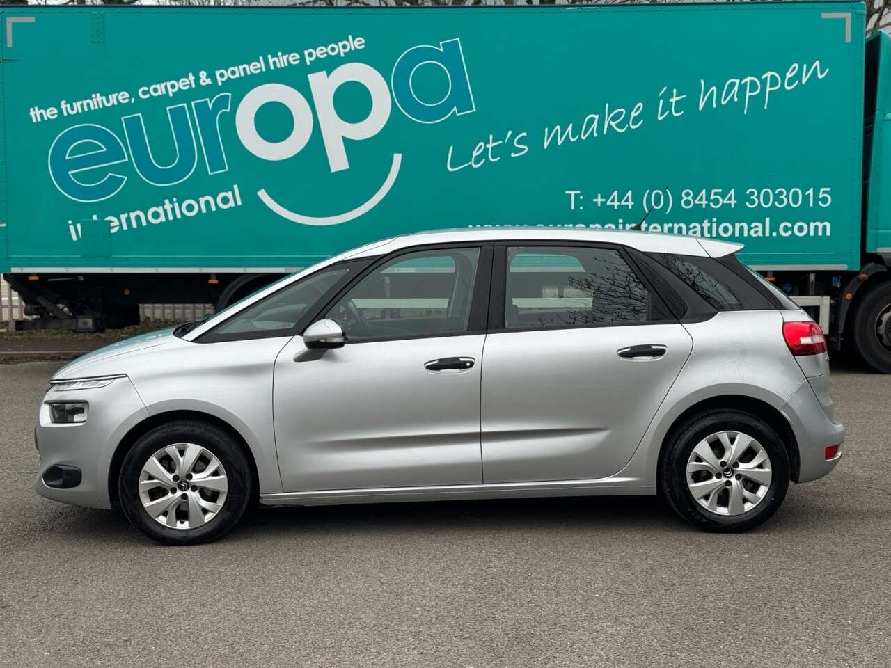 A 2015 CITROEN C4 PICASSO 1.6 BlueHDi VTR MPV 5dr Diesel Manual Euro 6 (s/s) (100 ps) A 2015 CITROEN C4 PICASSO 1.6 BlueHDi VTR MPV 5dr Diesel Manual Euro 6 (s/s) (100 ps)