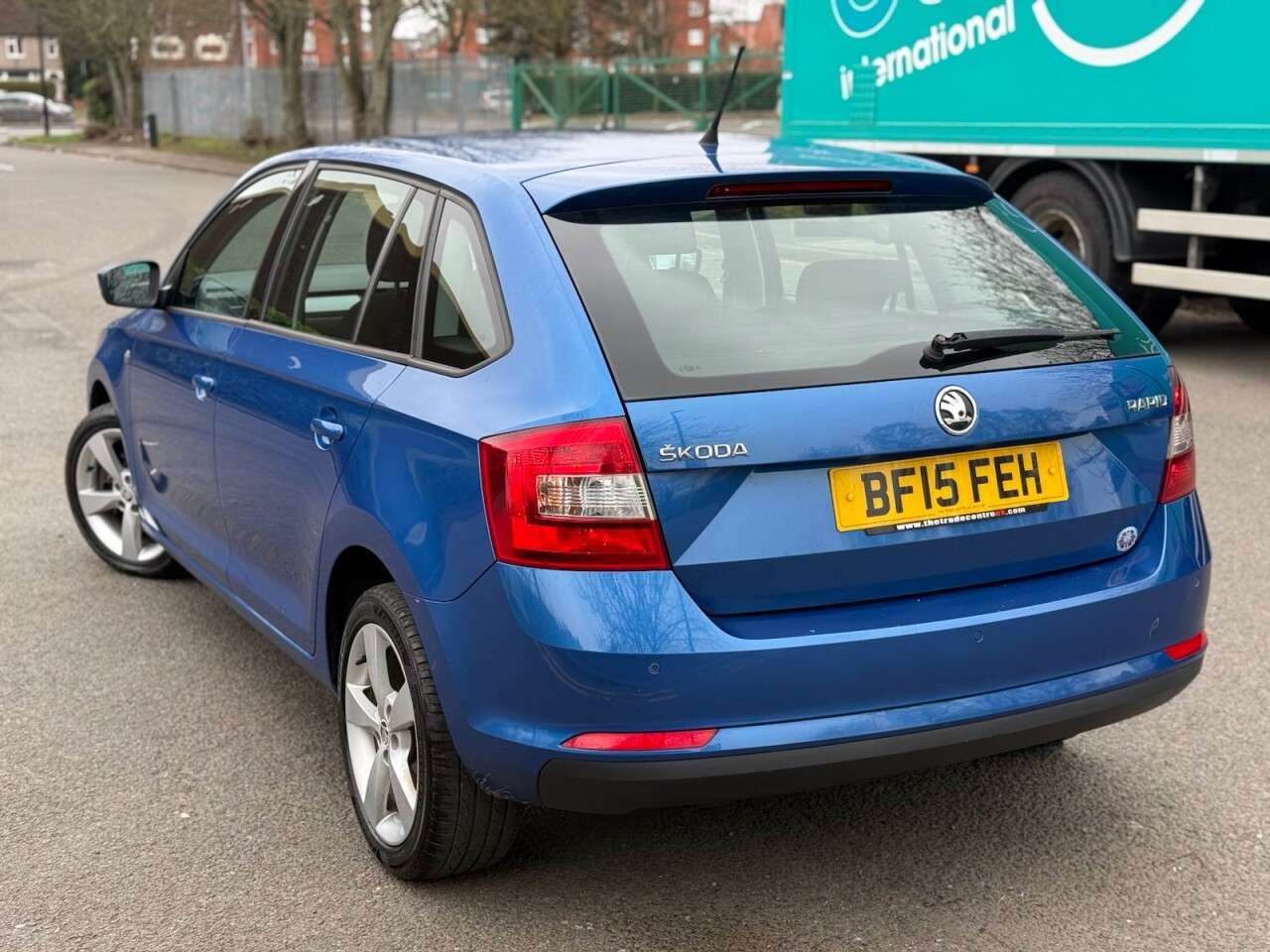 A 2015 SKODA RAPID SPACEBACK 1.6 TDI SE Tech Hatchback 5dr Diesel Manual Euro 5 (90 ps) ULEZ+NAV+2FRO+P A 2015 SKODA RAPID SPACEBACK 1.6 TDI SE Tech Hatchback 5dr Diesel Manual Euro 5 (90 ps) ULEZ+NAV+2FRO+P