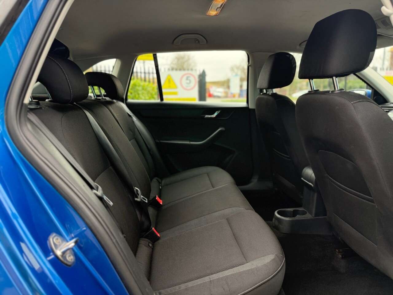 2015 SKODA RAPID SPACEBACK 2015 SKODA RAPID SPACEBACK