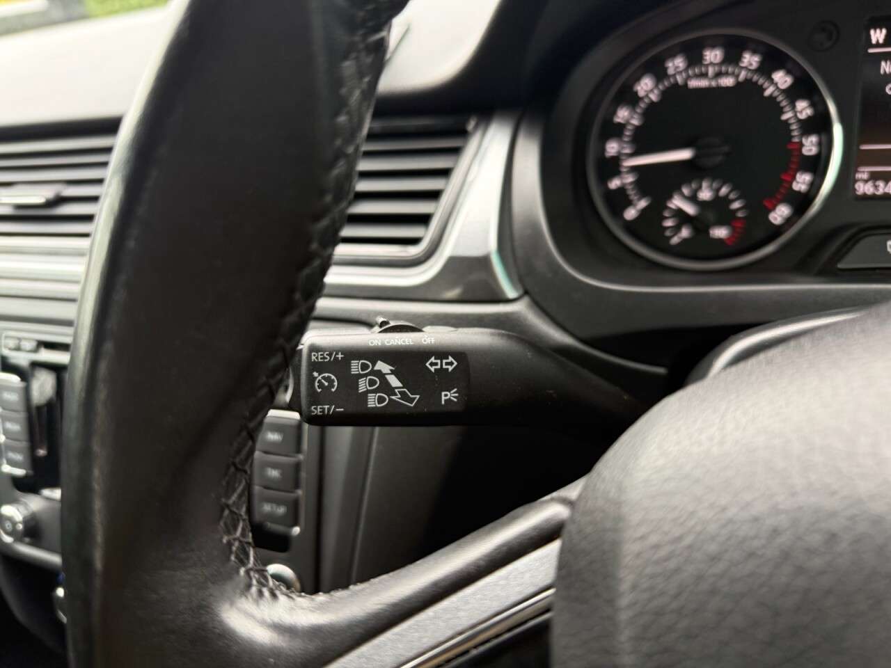 2015 SKODA RAPID SPACEBACK 2015 SKODA RAPID SPACEBACK