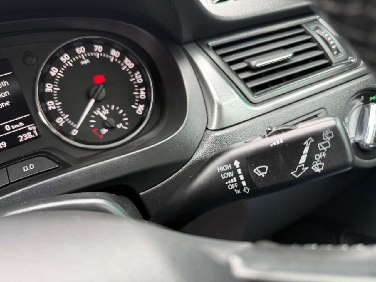 2015 SKODA RAPID SPACEBACK 2015 SKODA RAPID SPACEBACK