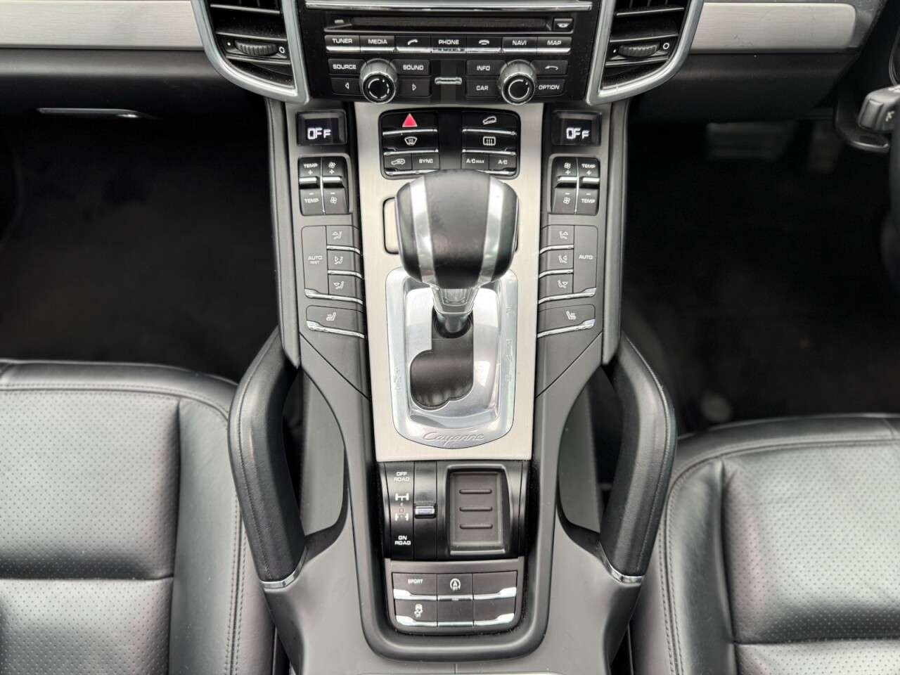 2015 PORSCHE CAYENNE 2015 PORSCHE CAYENNE