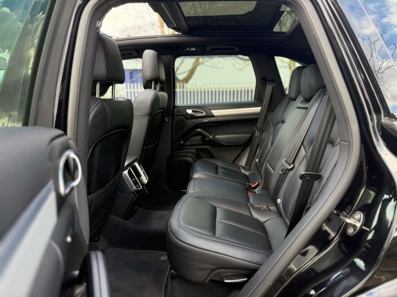 2015 PORSCHE CAYENNE 2015 PORSCHE CAYENNE