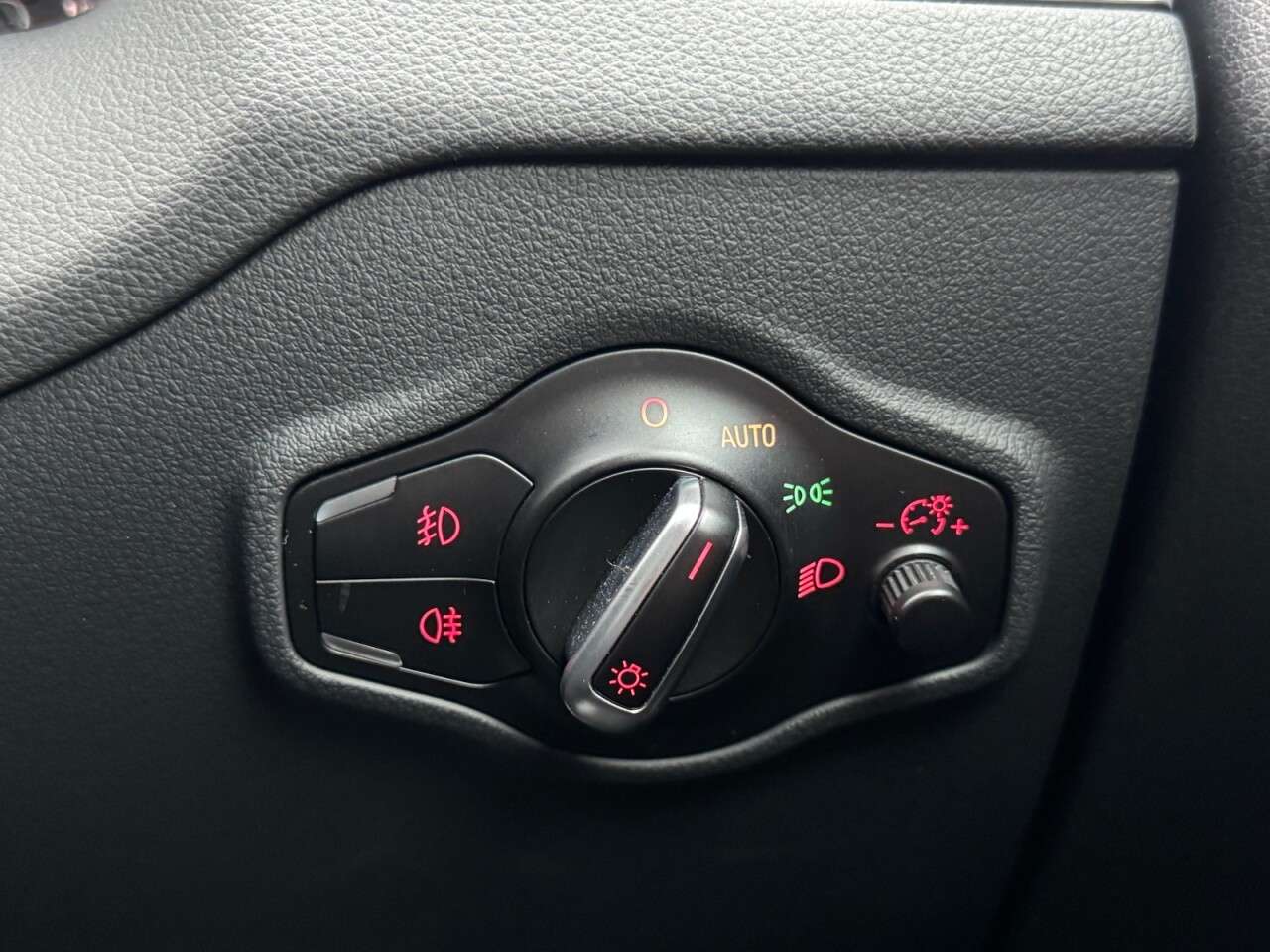 2015 AUDI Q5 2015 AUDI Q5