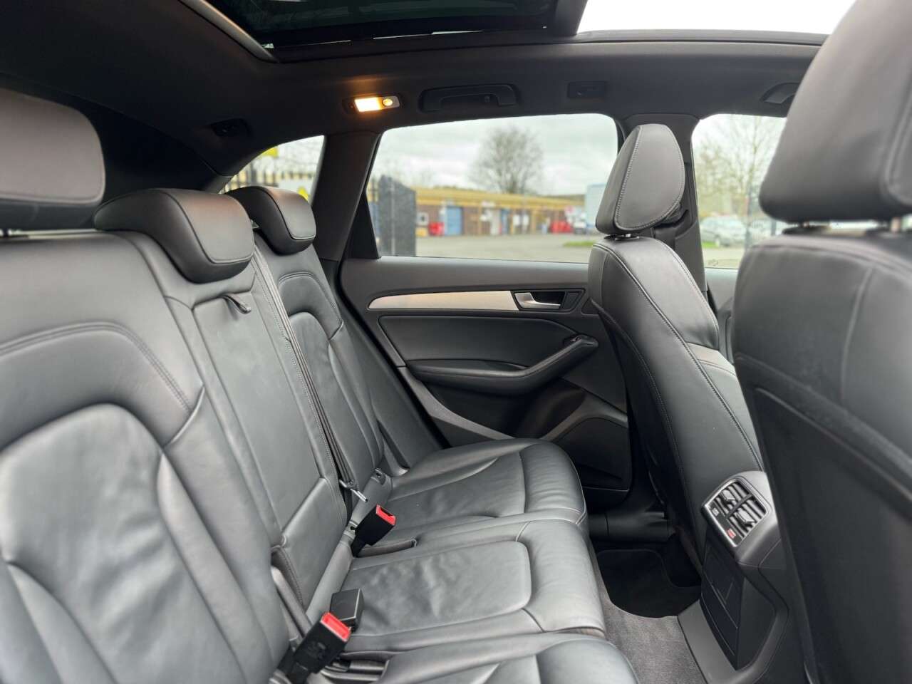 2015 AUDI Q5 2015 AUDI Q5