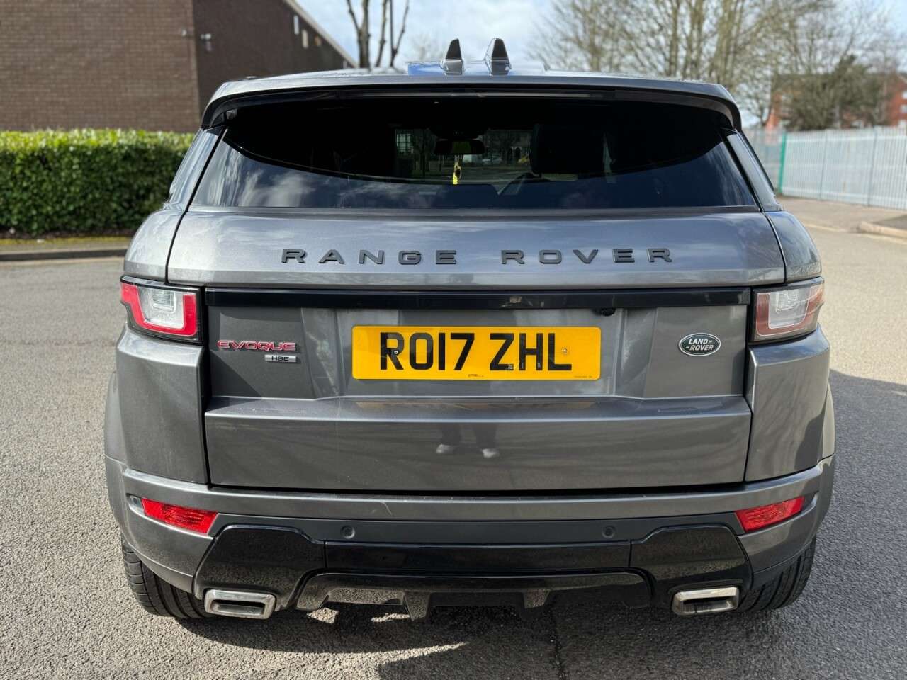 A 2017 LAND ROVER RANGE ROVER EVOQUE 2.0 TD4 HSE Dynamic SUV 5dr Diesel Manual 4WD Euro 6 (s/s) (180 ps) A 2017 LAND ROVER RANGE ROVER EVOQUE 2.0 TD4 HSE Dynamic SUV 5dr Diesel Manual 4WD Euro 6 (s/s) (180 ps)