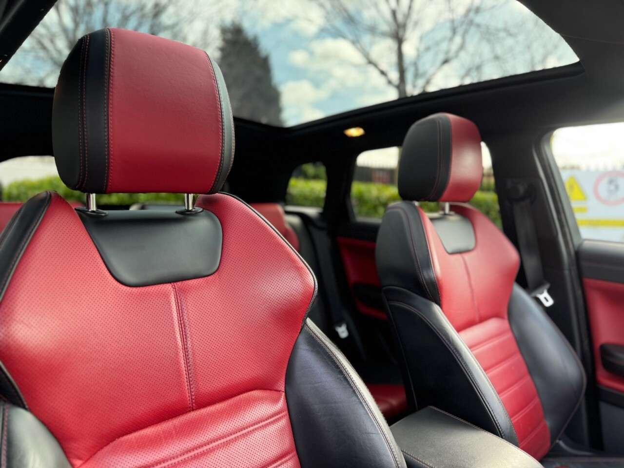 2017 LAND ROVER RANGE ROVER EVOQUE 2017 LAND ROVER RANGE ROVER EVOQUE