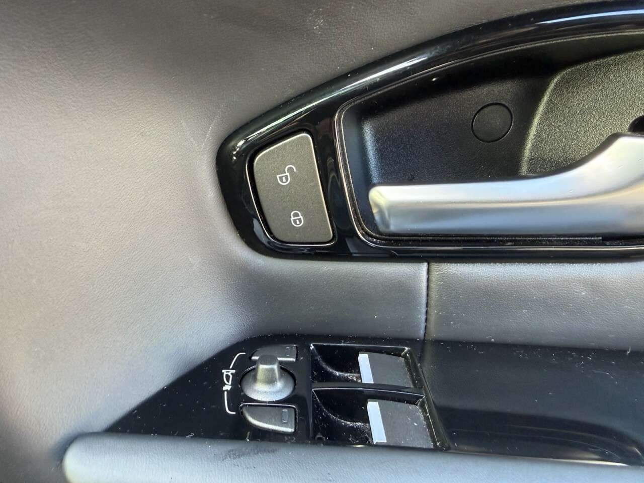 2017 LAND ROVER RANGE ROVER EVOQUE 2017 LAND ROVER RANGE ROVER EVOQUE