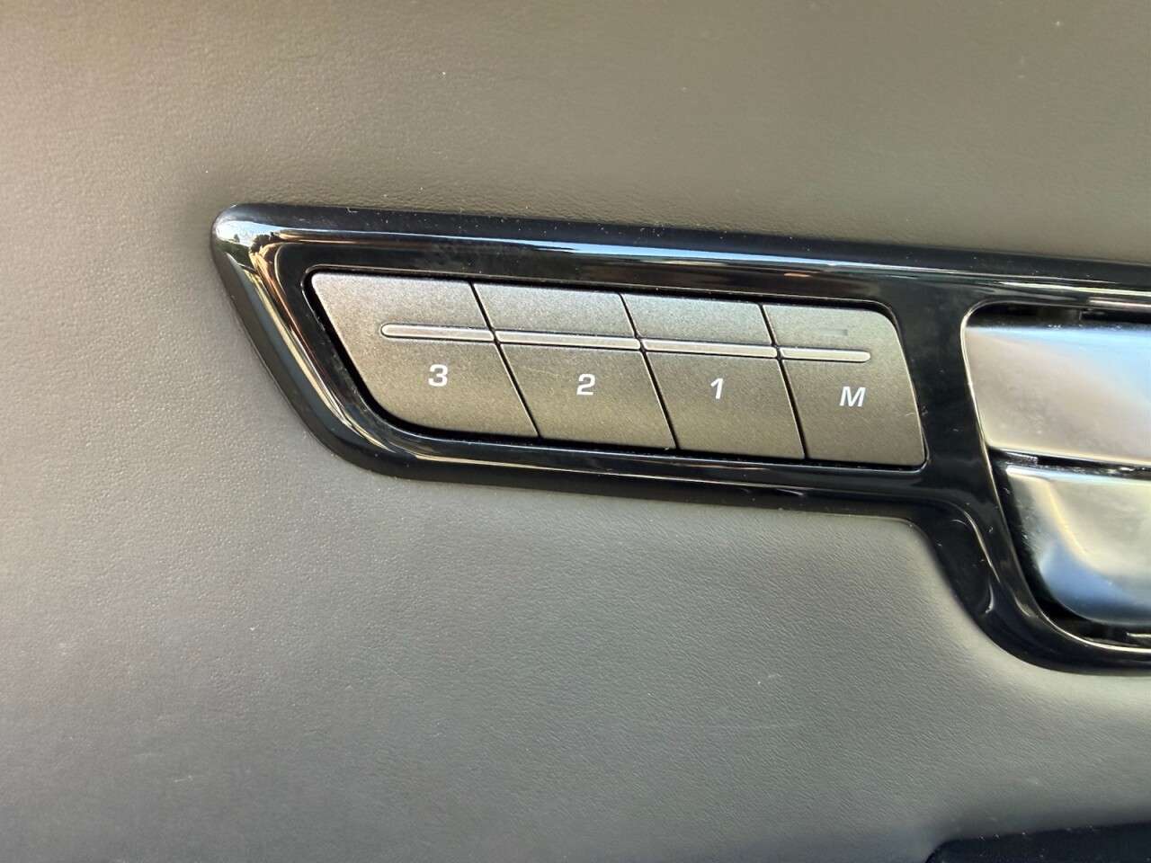 2017 LAND ROVER RANGE ROVER EVOQUE 2017 LAND ROVER RANGE ROVER EVOQUE