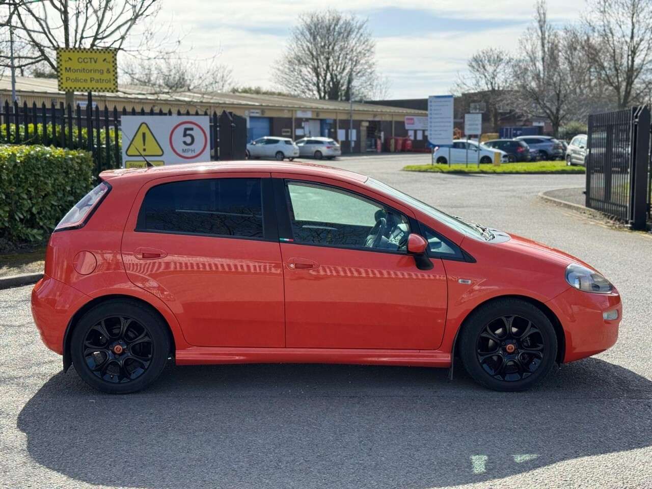 2014 FIAT PUNTO 2014 FIAT PUNTO