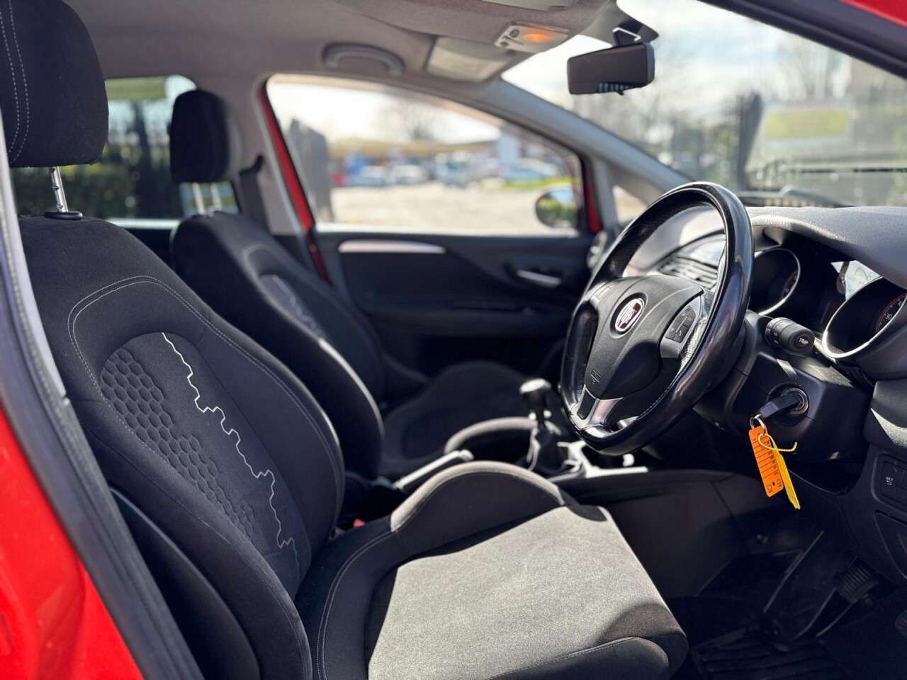 2014 FIAT PUNTO 2014 FIAT PUNTO