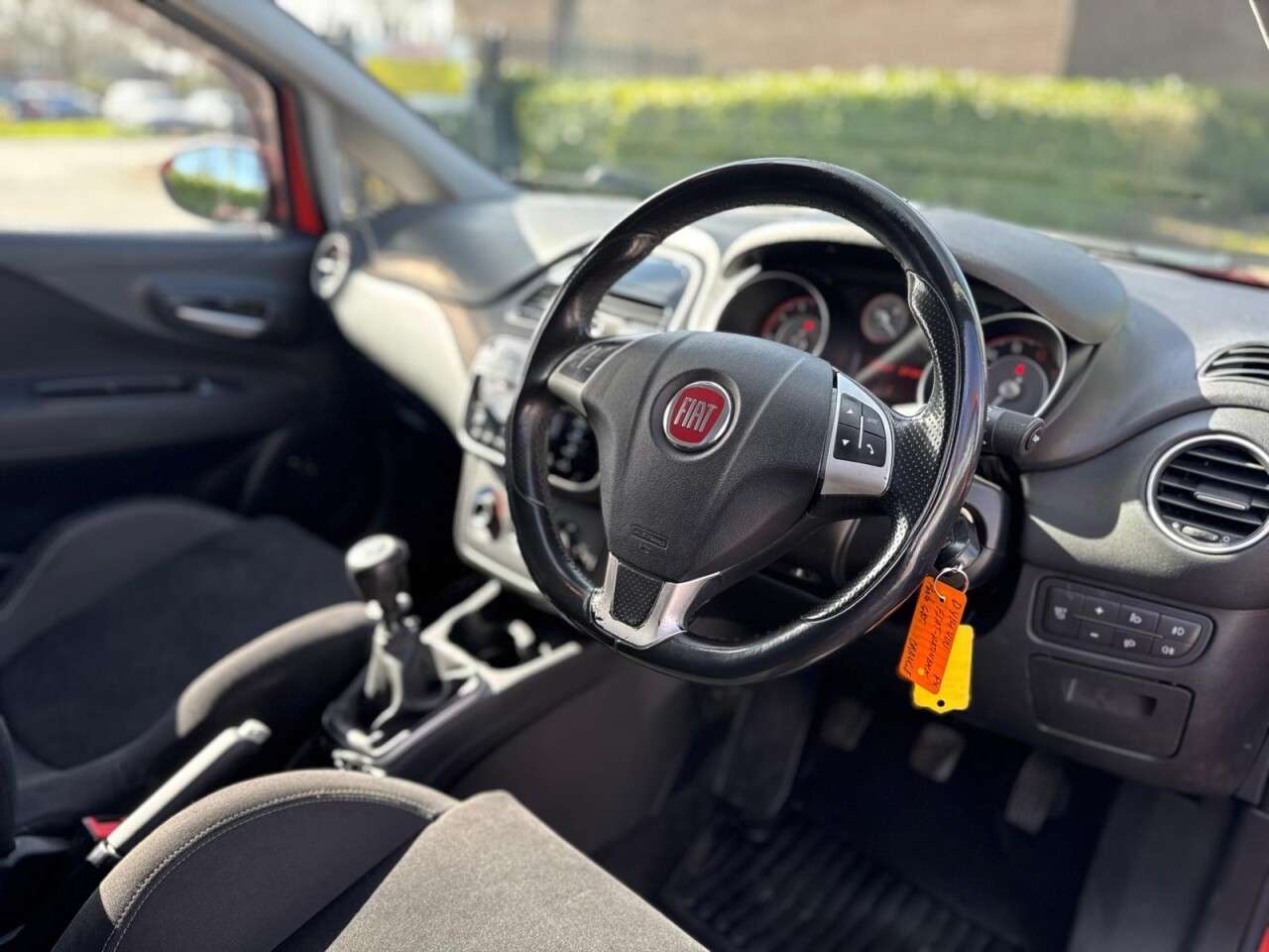 2014 FIAT PUNTO 2014 FIAT PUNTO