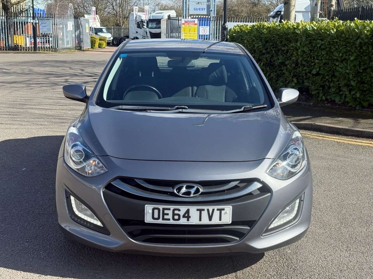 A 2015 HYUNDAI I30 1.4 Active Hatchback 5dr Petrol Manual Euro 5 (100 ps) ULEZ+2FRO+SH+MOT+2 K A 2015 HYUNDAI I30 1.4 Active Hatchback 5dr Petrol Manual Euro 5 (100 ps) ULEZ+2FRO+SH+MOT+2 K