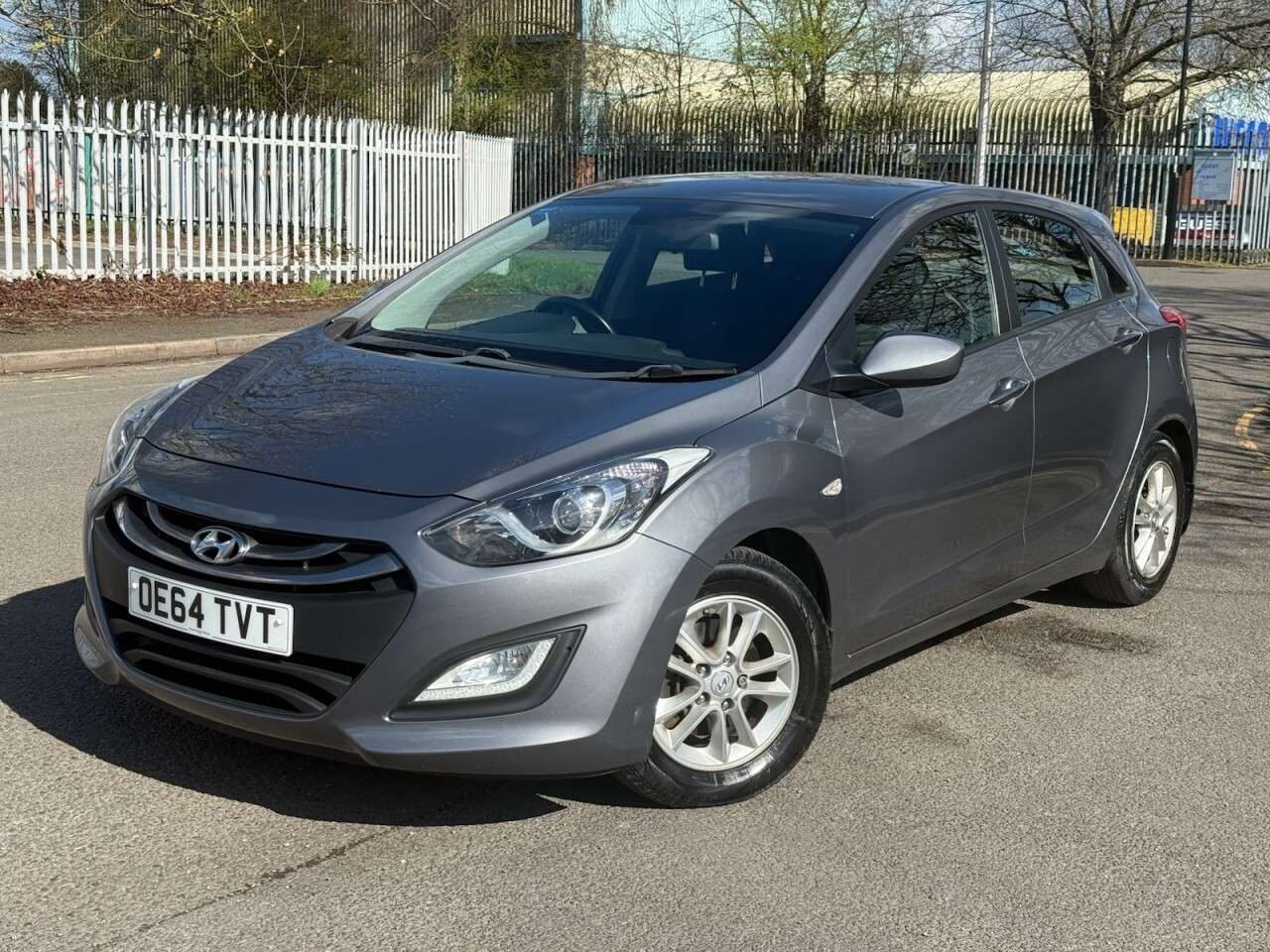 A 2015 HYUNDAI I30 1.4 Active Hatchback 5dr Petrol Manual Euro 5 (100 ps) ULEZ+2FRO+SH+MOT+2 K A 2015 HYUNDAI I30 1.4 Active Hatchback 5dr Petrol Manual Euro 5 (100 ps) ULEZ+2FRO+SH+MOT+2 K