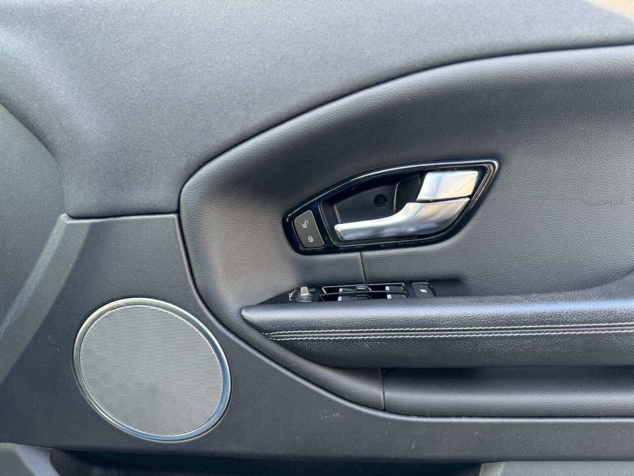 2018 LAND ROVER RANGE ROVER EVOQUE 2018 LAND ROVER RANGE ROVER EVOQUE