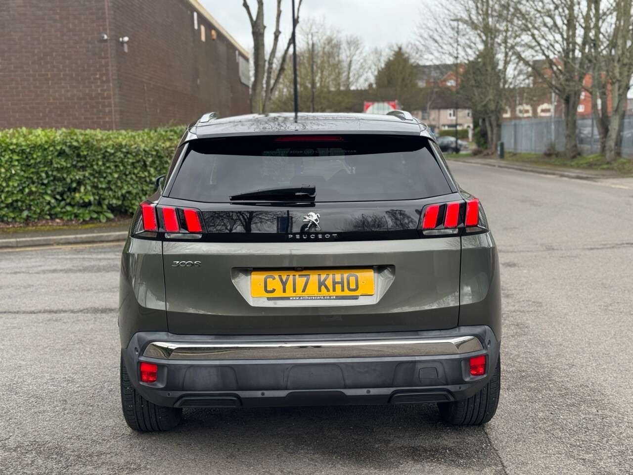 A 2017 PEUGEOT 3008 1.6 BlueHDi Allure SUV 5dr Diesel Manual Euro 6 (s/s) (120 ps) A 2017 PEUGEOT 3008 1.6 BlueHDi Allure SUV 5dr Diesel Manual Euro 6 (s/s) (120 ps)