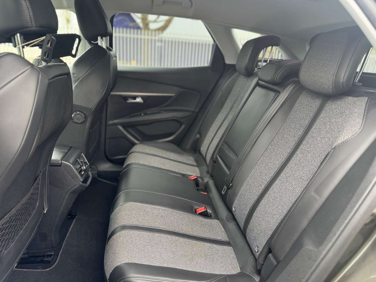 2017 PEUGEOT 3008 2017 PEUGEOT 3008