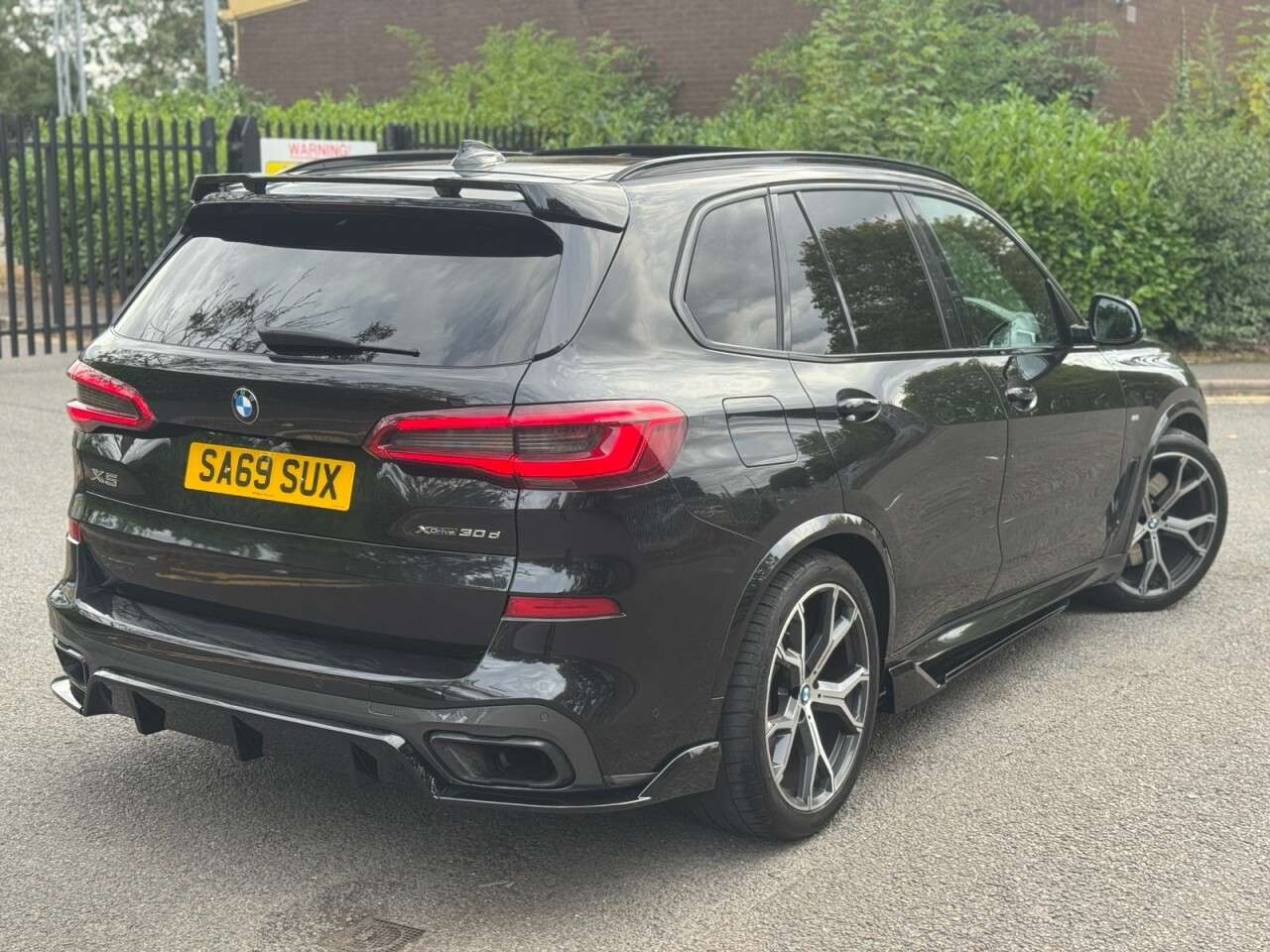 A 2019 BMW X5 3.0 30d M Sport SUV 5dr Diesel Auto xDrive Euro 6 (s/s) (265 ps) A 2019 BMW X5 3.0 30d M Sport SUV 5dr Diesel Auto xDrive Euro 6 (s/s) (265 ps)