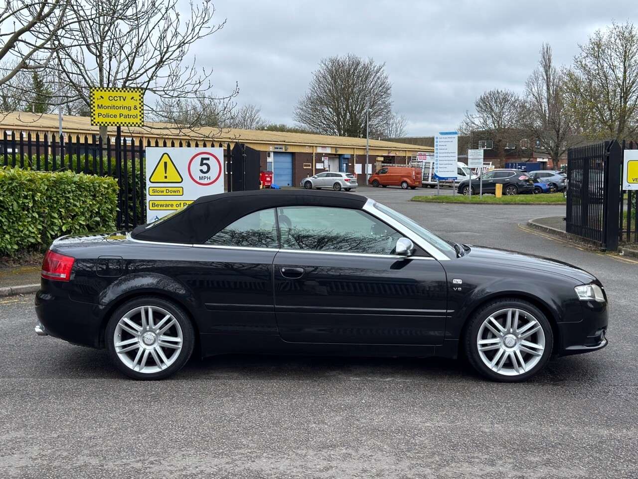 A 2007 AUDI S4 CABRIOLET 4.2 Convertible 2dr Petrol Tiptronic quattro (302 g/km, 339 bhp) A 2007 AUDI S4 CABRIOLET 4.2 Convertible 2dr Petrol Tiptronic quattro (302 g/km, 339 bhp)