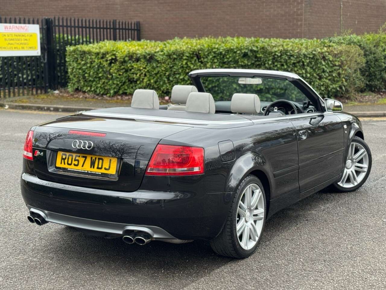 A 2007 AUDI S4 CABRIOLET 4.2 Convertible 2dr Petrol Tiptronic quattro (302 g/km, 339 bhp) A 2007 AUDI S4 CABRIOLET 4.2 Convertible 2dr Petrol Tiptronic quattro (302 g/km, 339 bhp)