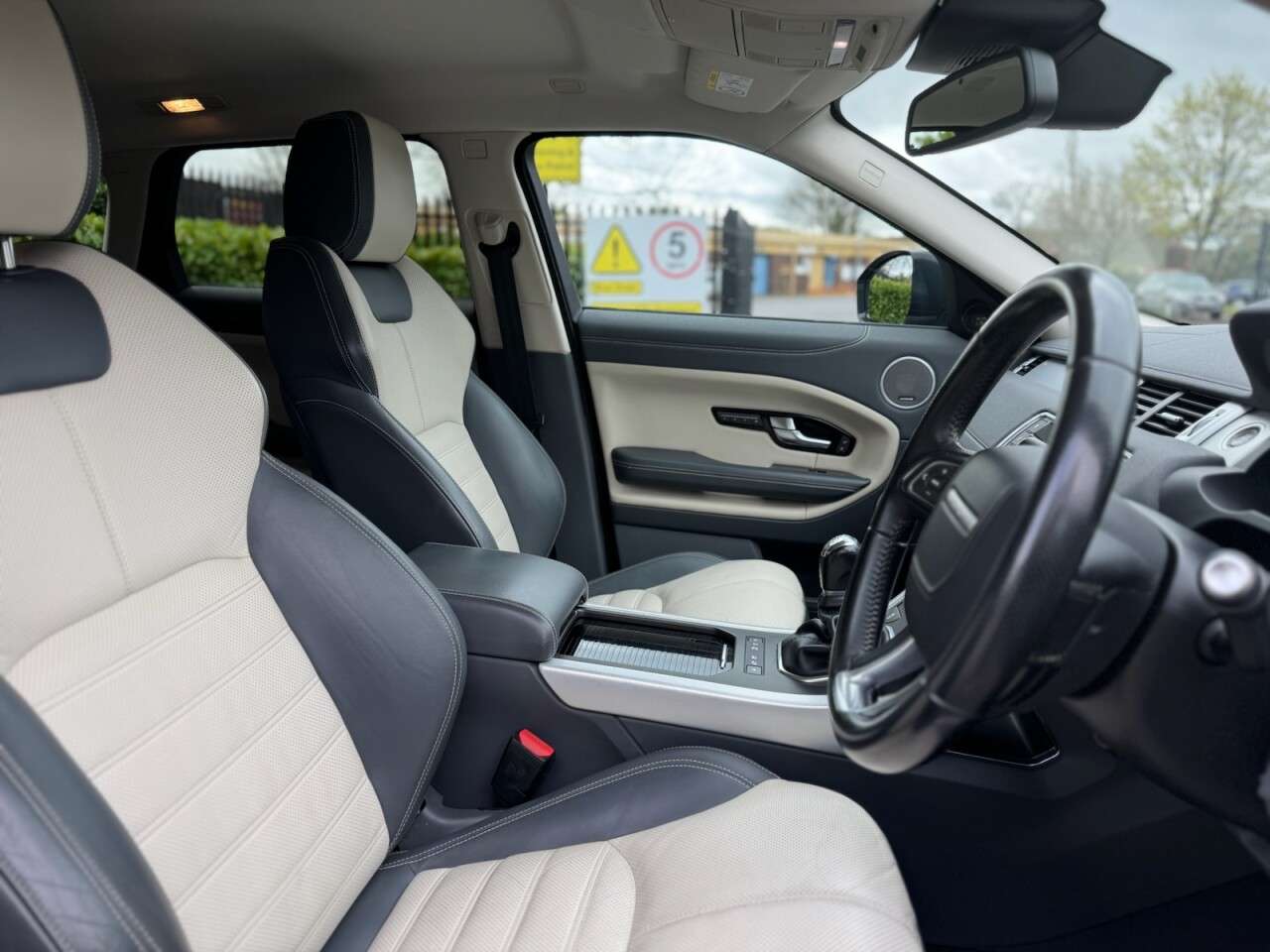 2015 LAND ROVER RANGE ROVER EVOQUE 2015 LAND ROVER RANGE ROVER EVOQUE