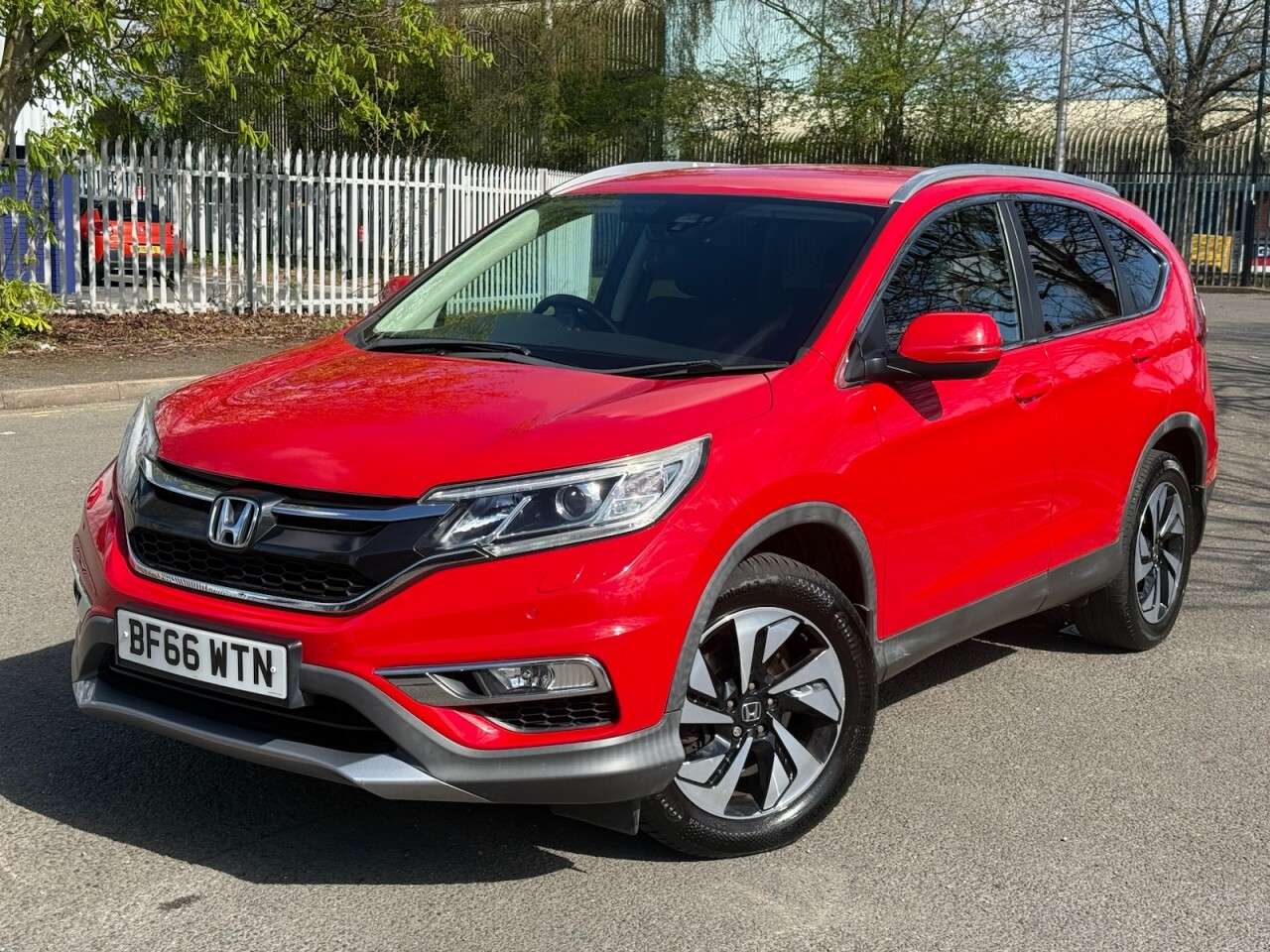 A 2017 HONDA CR-V 1.6 i-DTEC SR SUV 5dr Diesel Manual 4WD Euro 6 (s/s) (160 ps) ULEZ+FSH+2FRO A 2017 HONDA CR-V 1.6 i-DTEC SR SUV 5dr Diesel Manual 4WD Euro 6 (s/s) (160 ps) ULEZ+FSH+2FRO